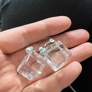 Transparent cube ice shaped ear clips can be wear without ear holes